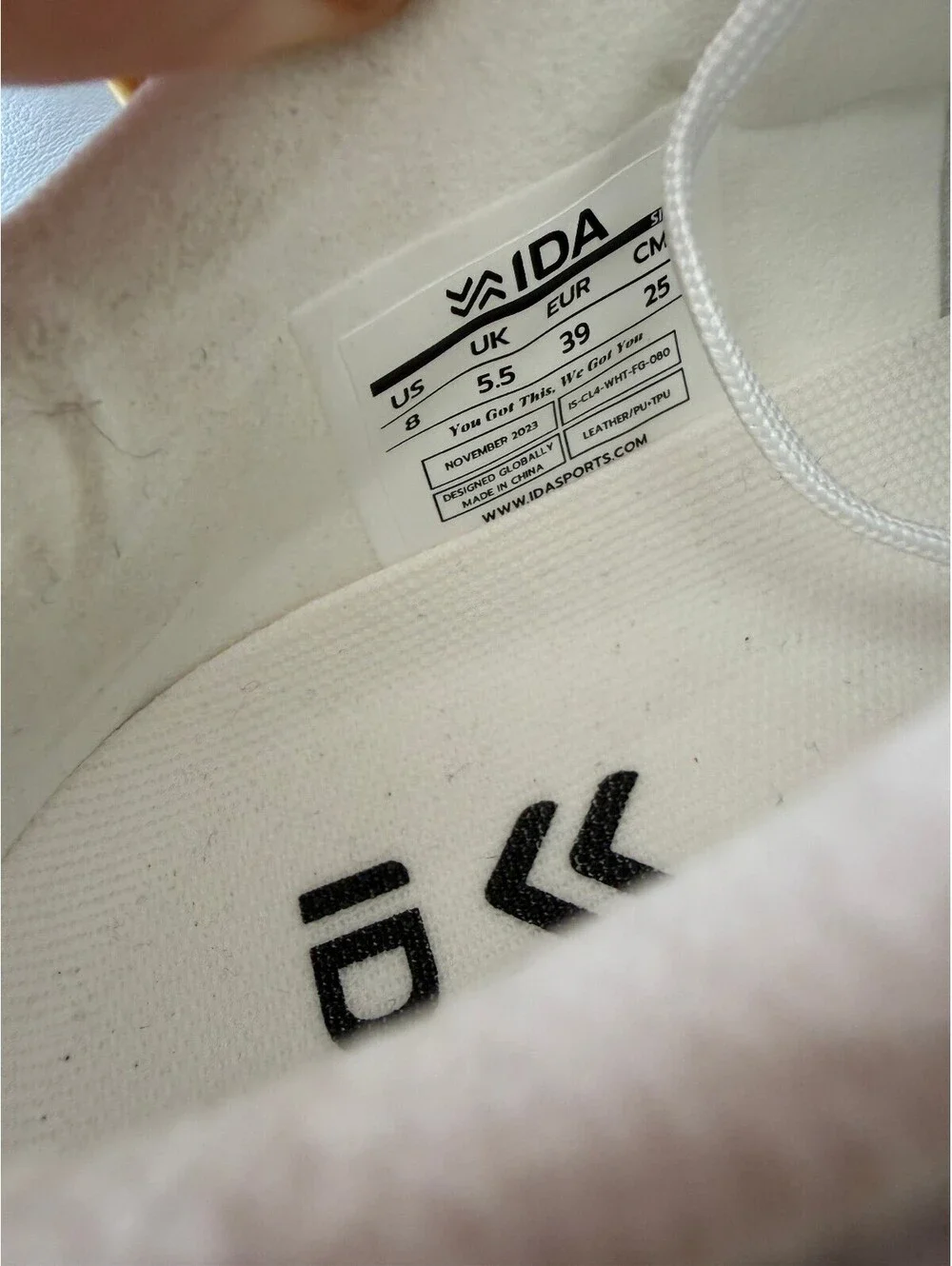 IDA White Quilted Soccer Cleats Size 8 Women's